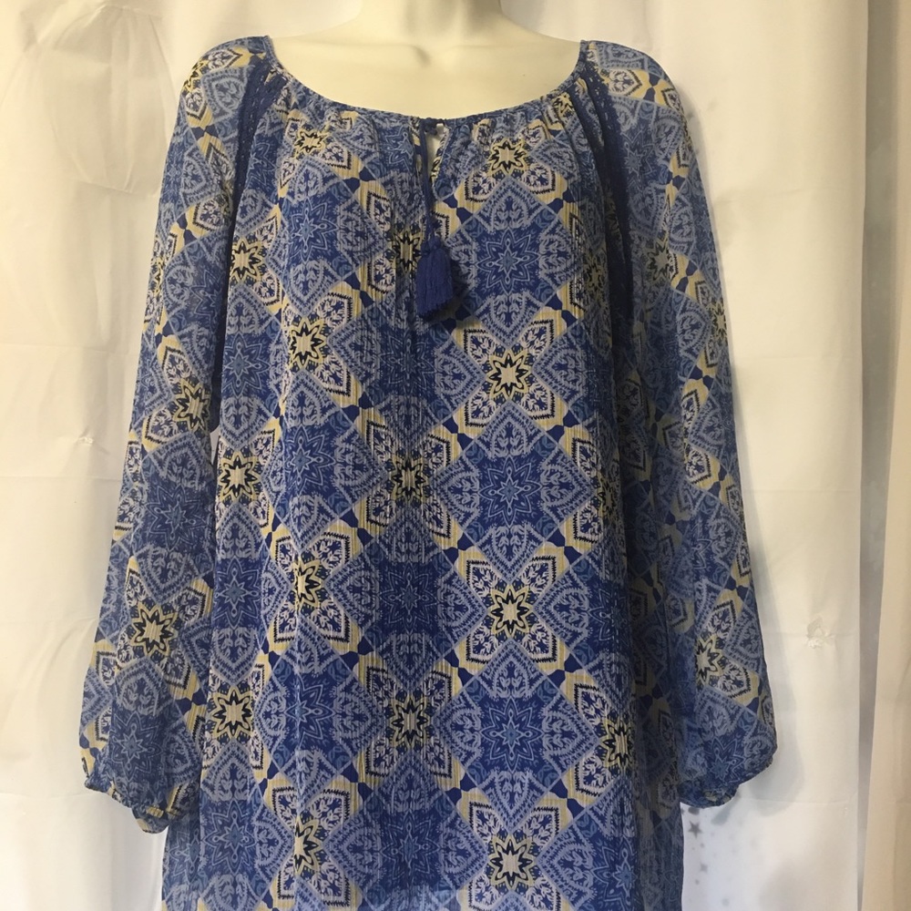 Women’s plus size XL rayón blend blouse top shirt